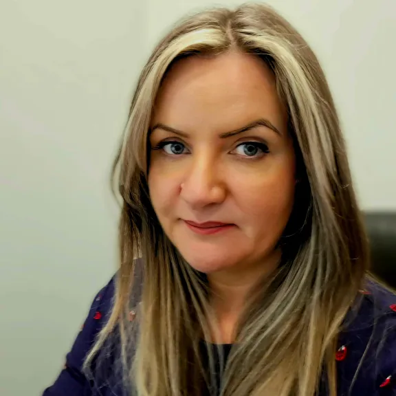 Angela Mulraney